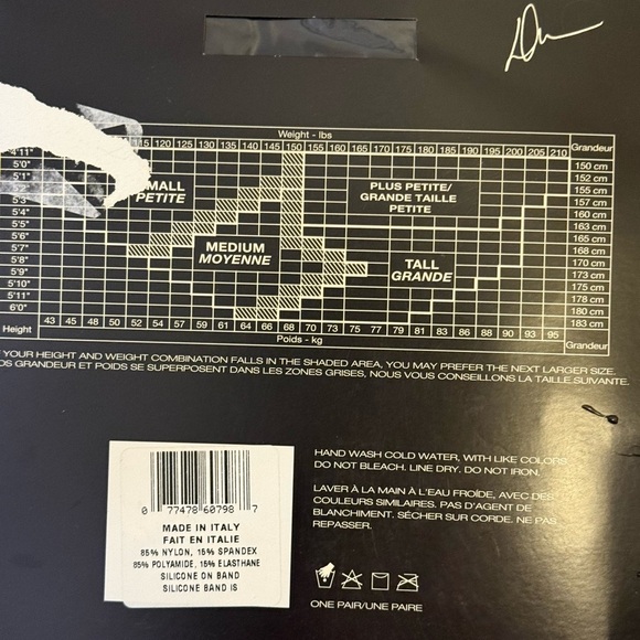 Donna Karan Hosiery Signature Sheer Black Satin Thigh Highs lace Style-0B273 P/S - Picture 2 of 11